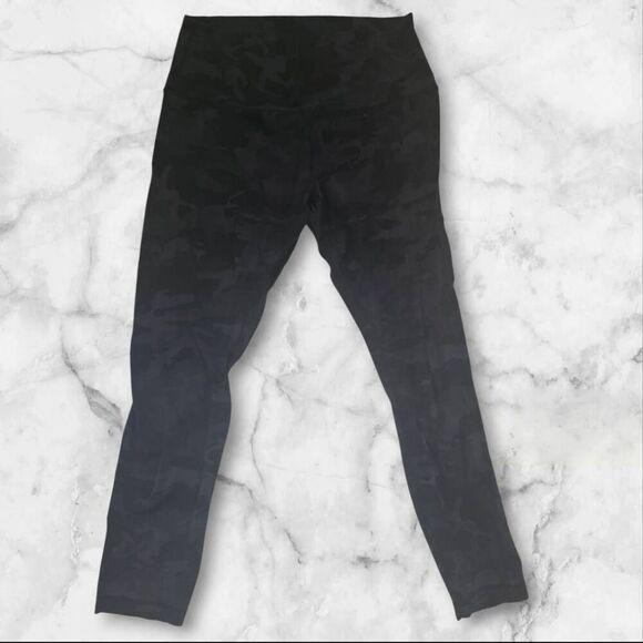 Lululemon Size 10 Black Camo Aligns - Picture 1 of 4